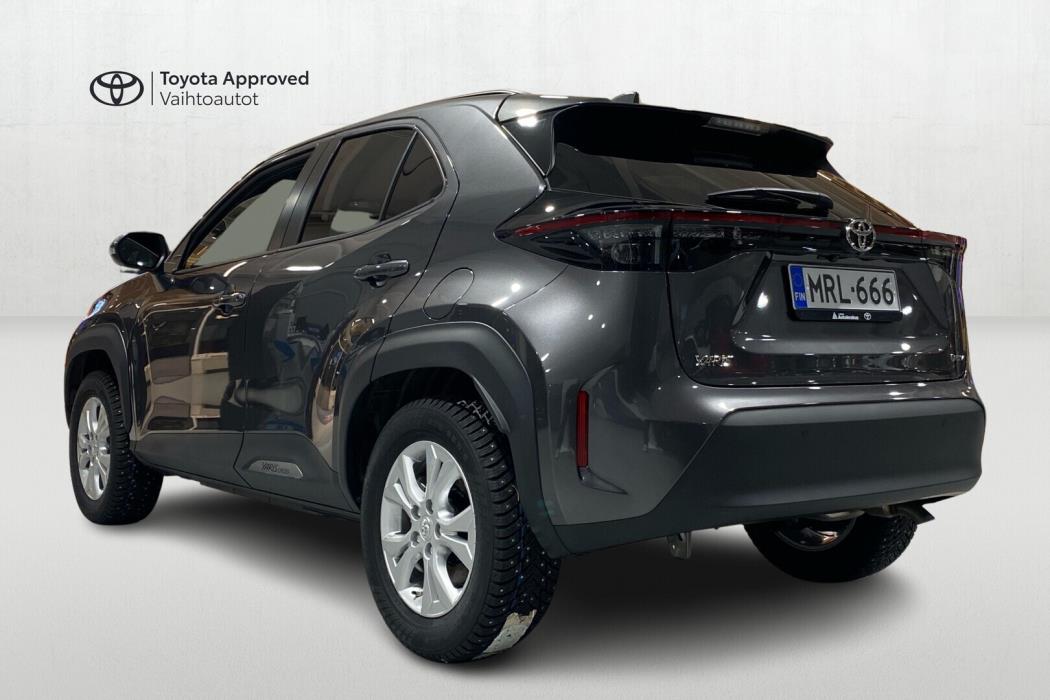 TOYOTA Yaris Cross 2025