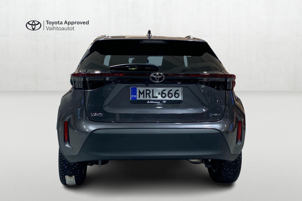 TOYOTA Yaris Cross 2025