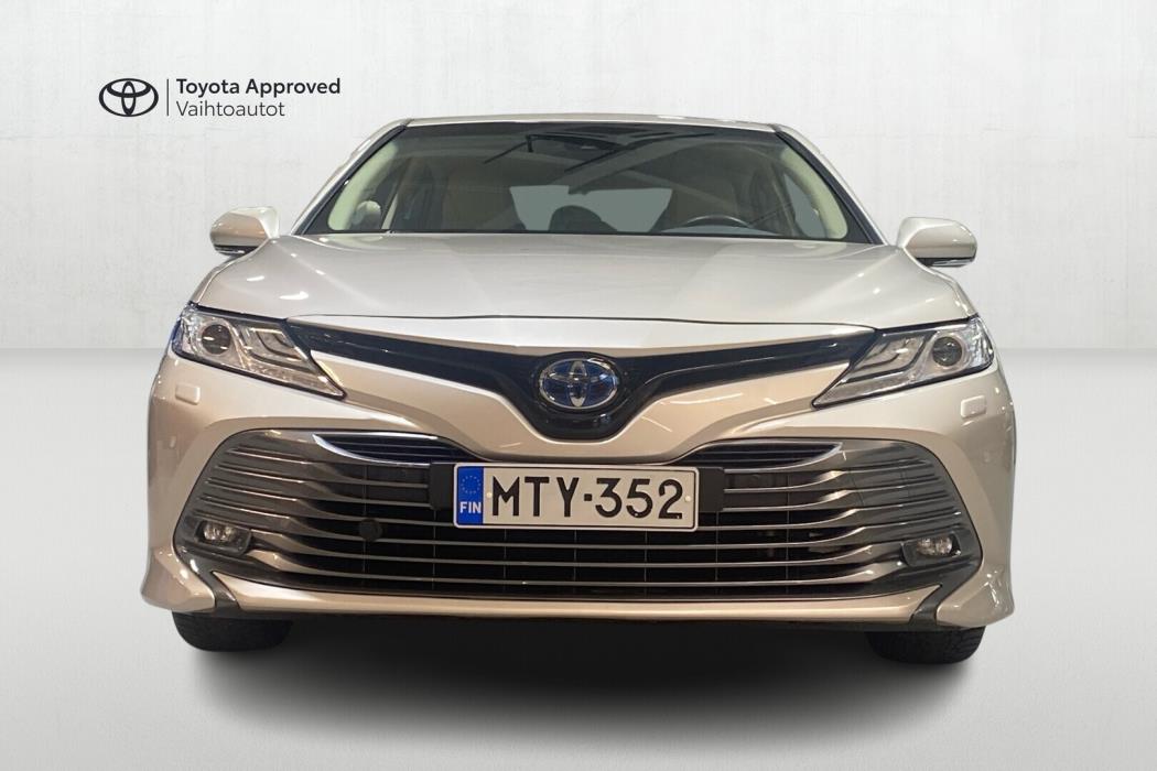 TOYOTA Camry 2020