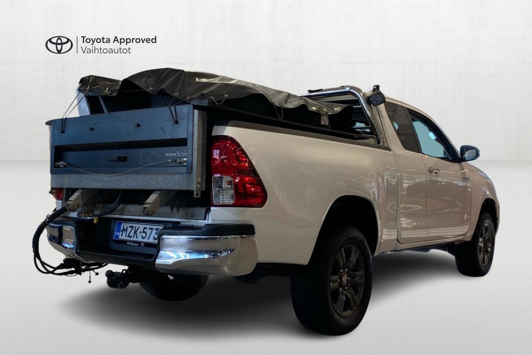 TOYOTA Hilux 2021