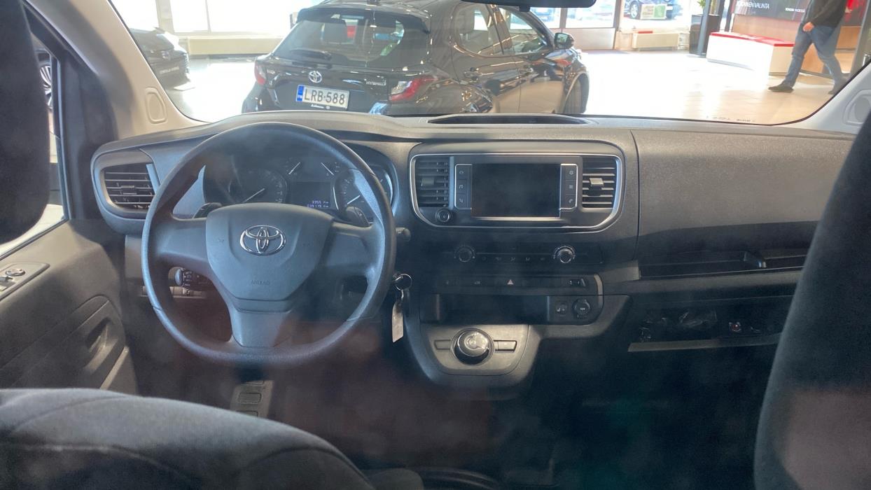 TOYOTA PROACE 2024
