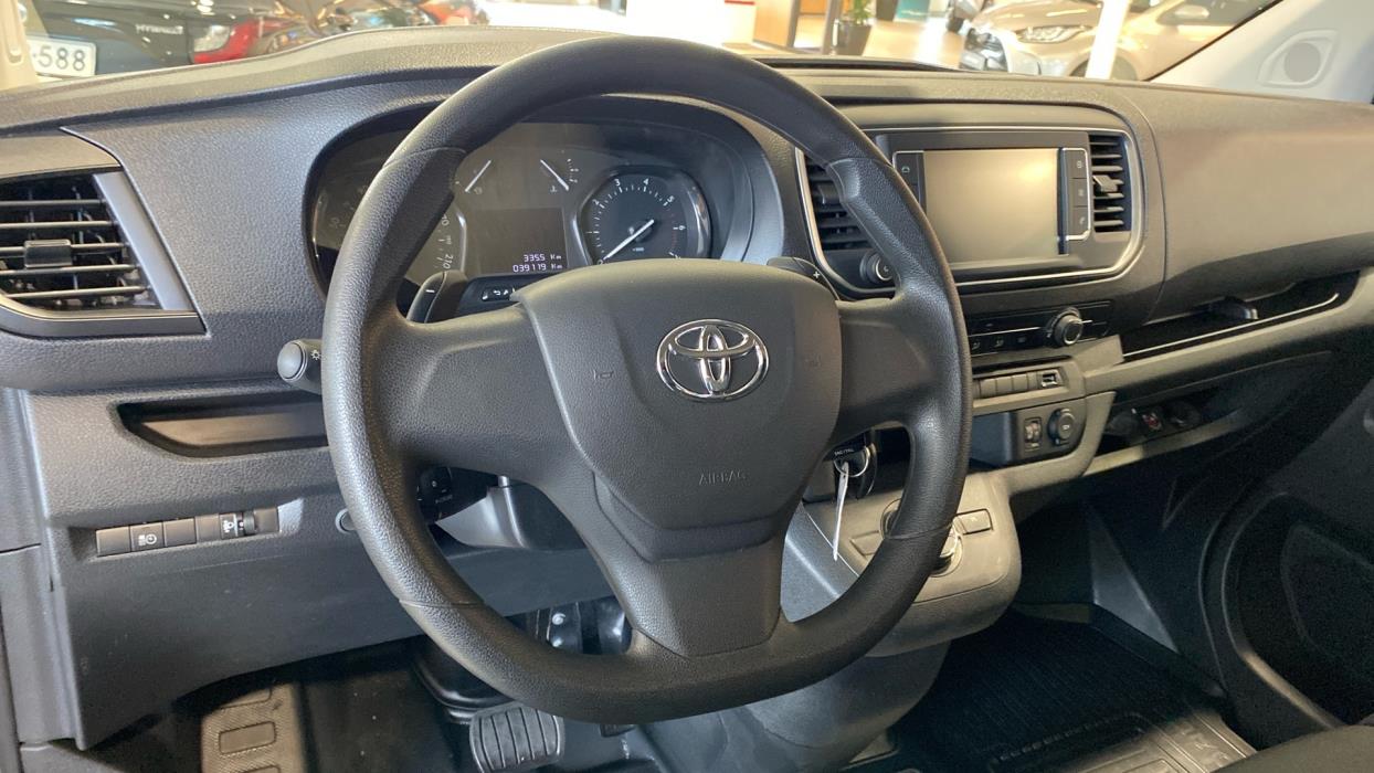 TOYOTA PROACE 2024