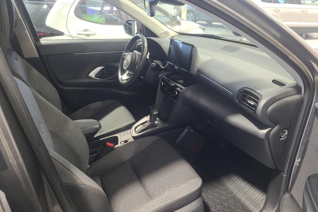 TOYOTA Yaris Cross 2023