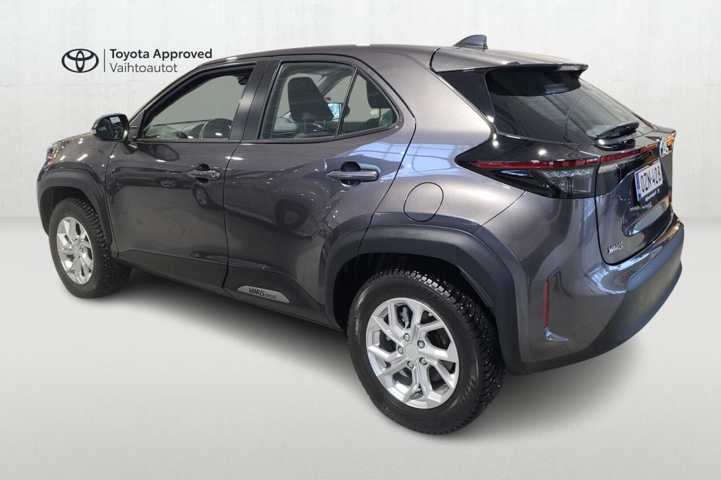 TOYOTA Yaris Cross 2023