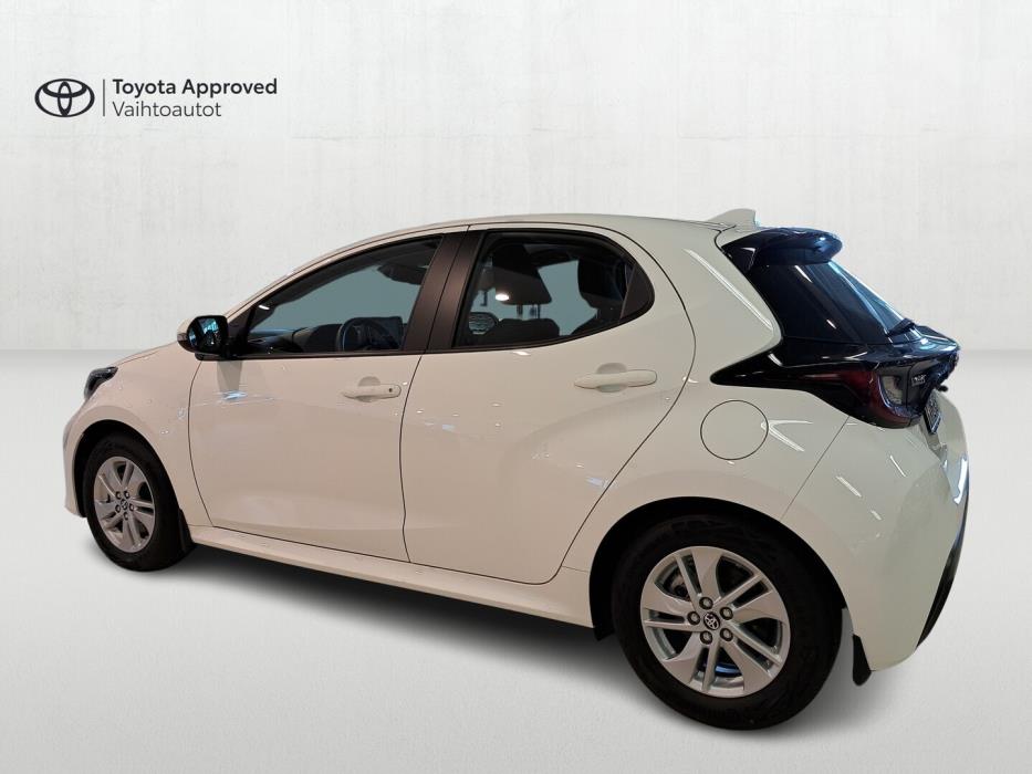 TOYOTA Yaris 2023