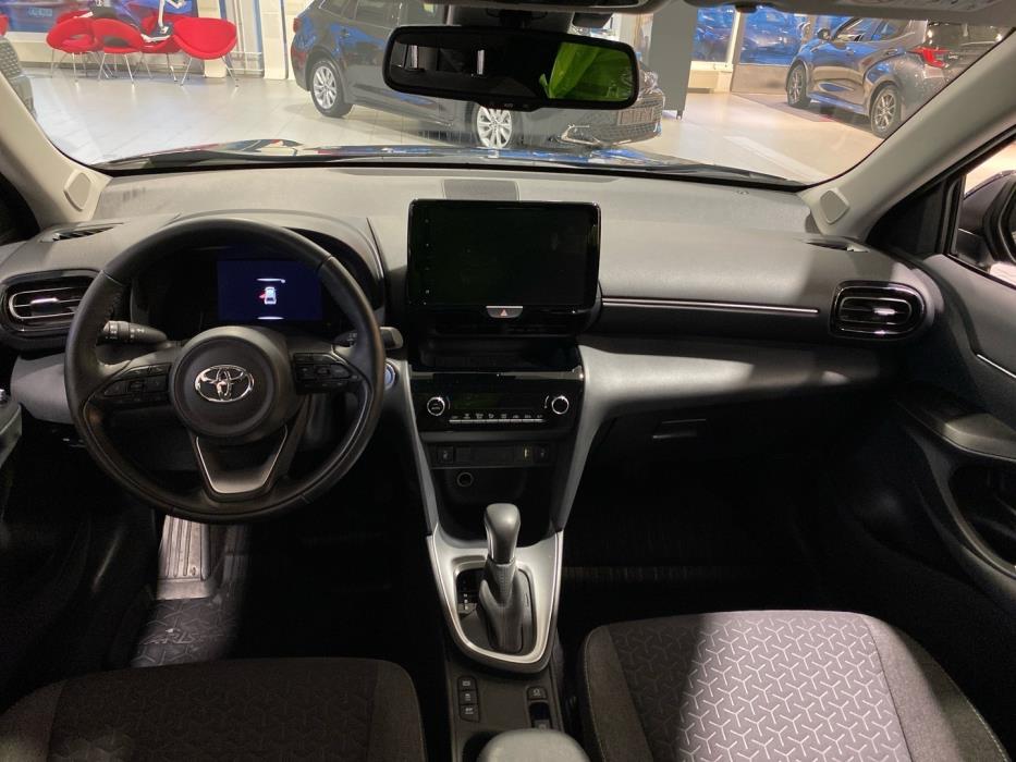 TOYOTA Yaris Cross 2024