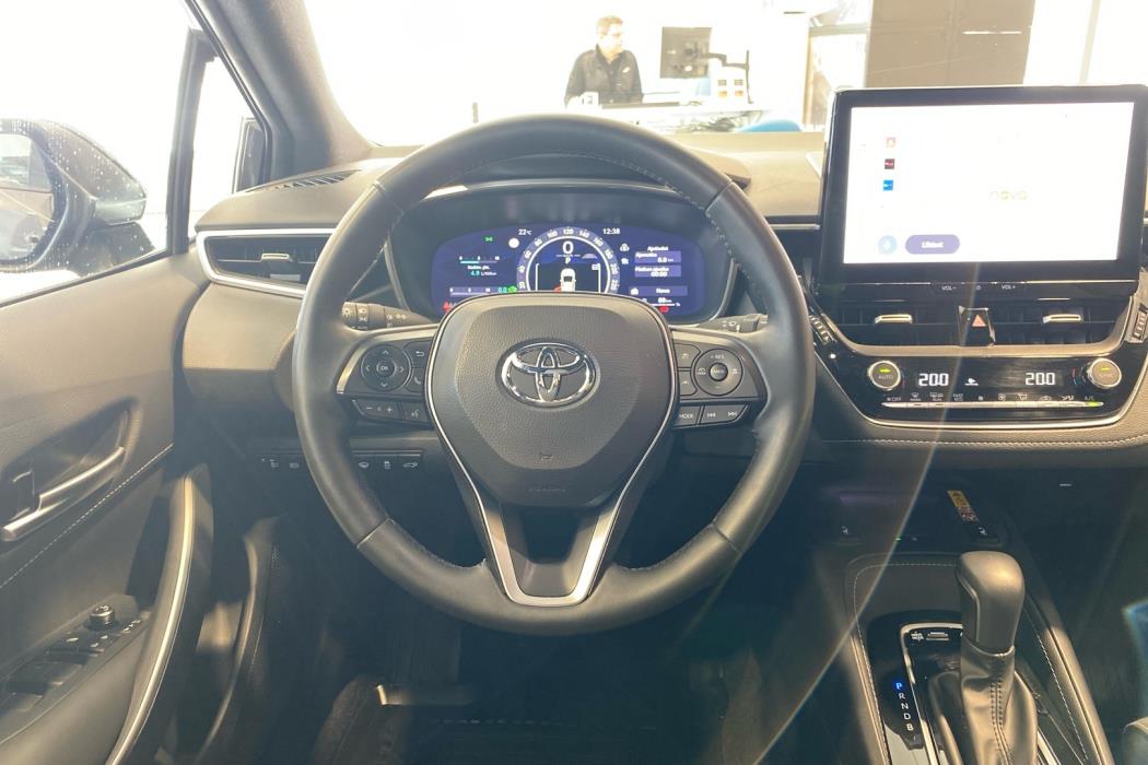TOYOTA COROLLA 2025