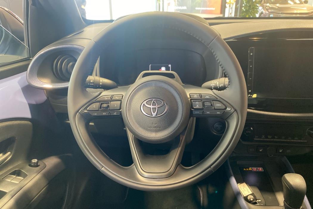 TOYOTA Aygo X 2025