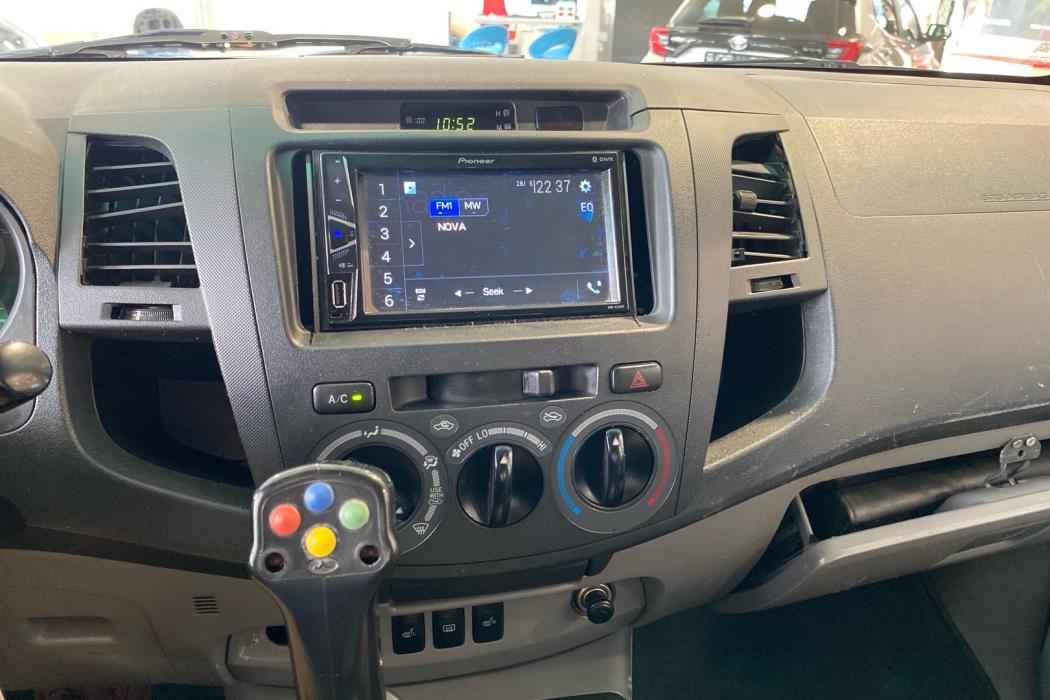 TOYOTA Hilux 2010