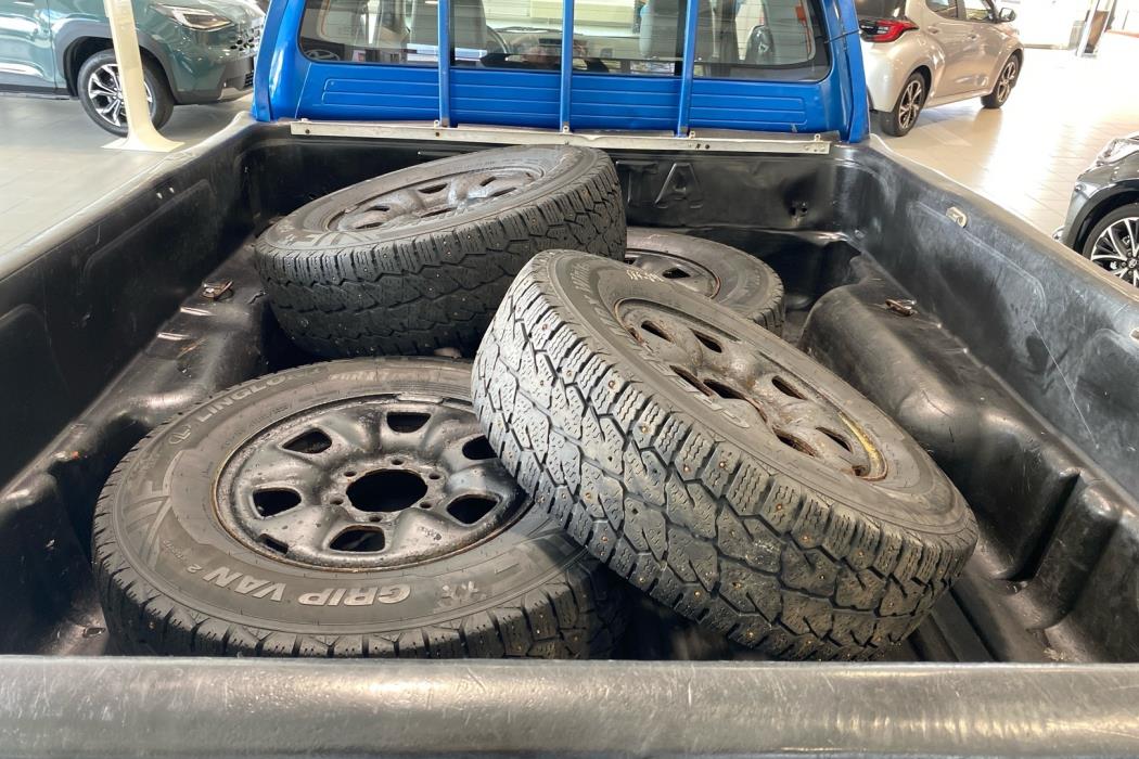 TOYOTA Hilux 2010