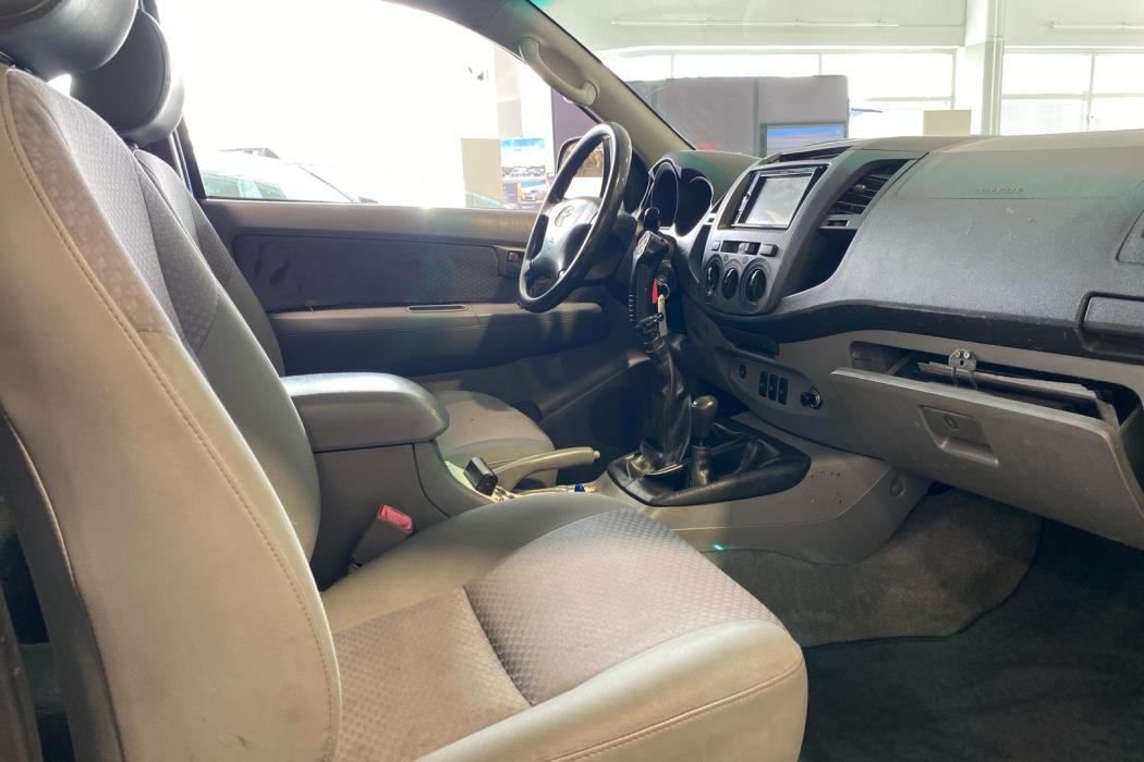 TOYOTA Hilux 2010