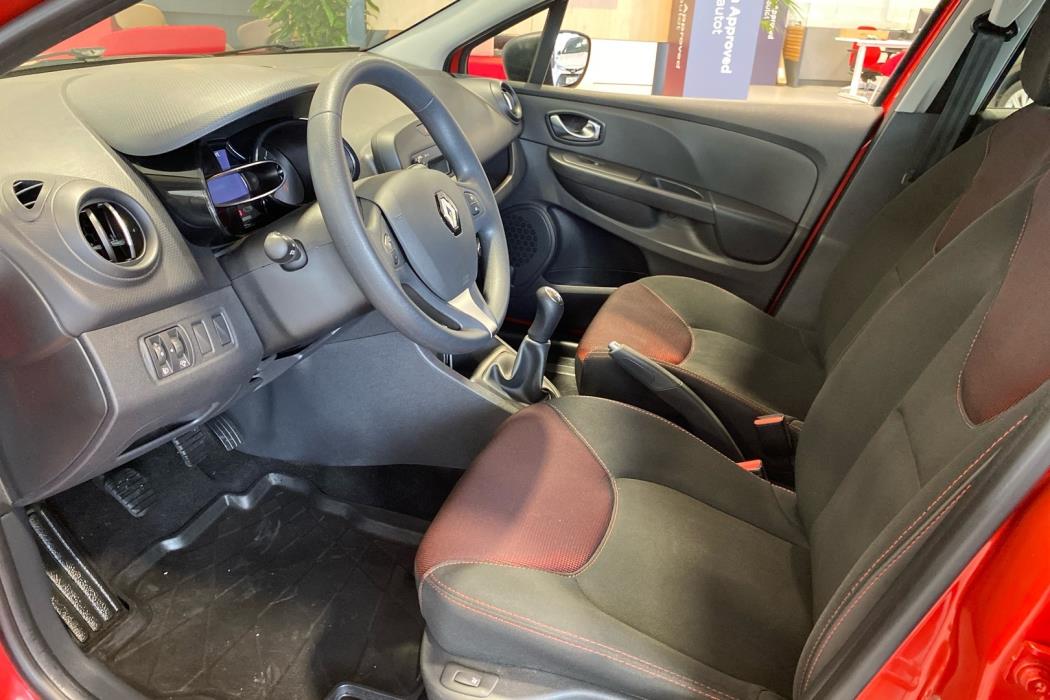 RENAULT Clio 2016