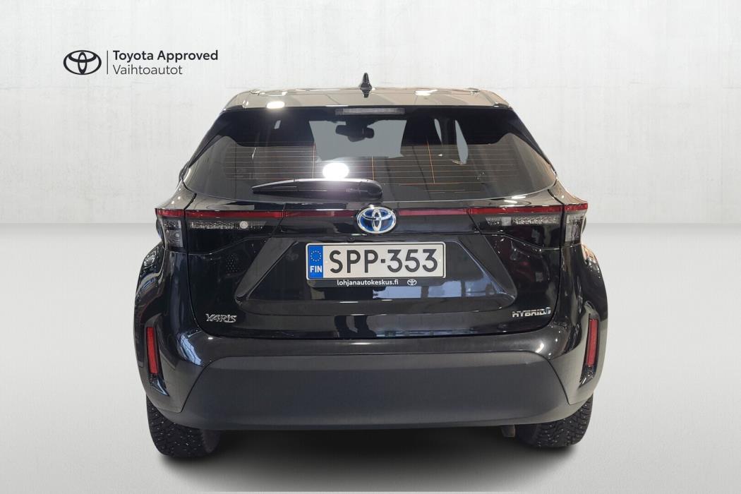 TOYOTA Yaris Cross 2023