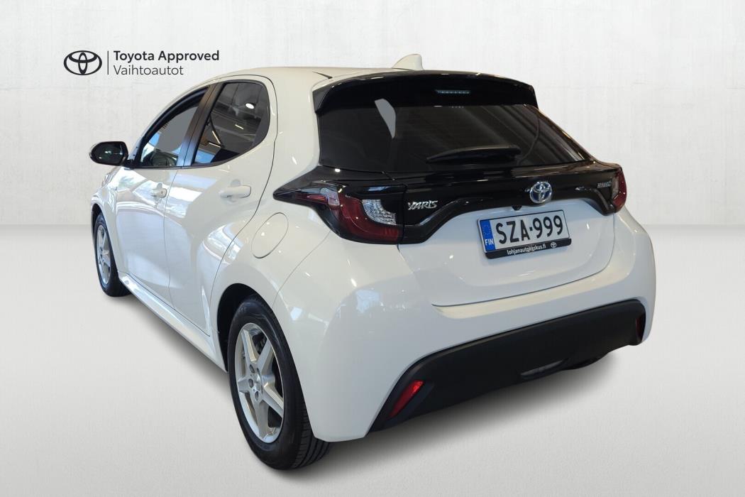 TOYOTA Yaris 2021
