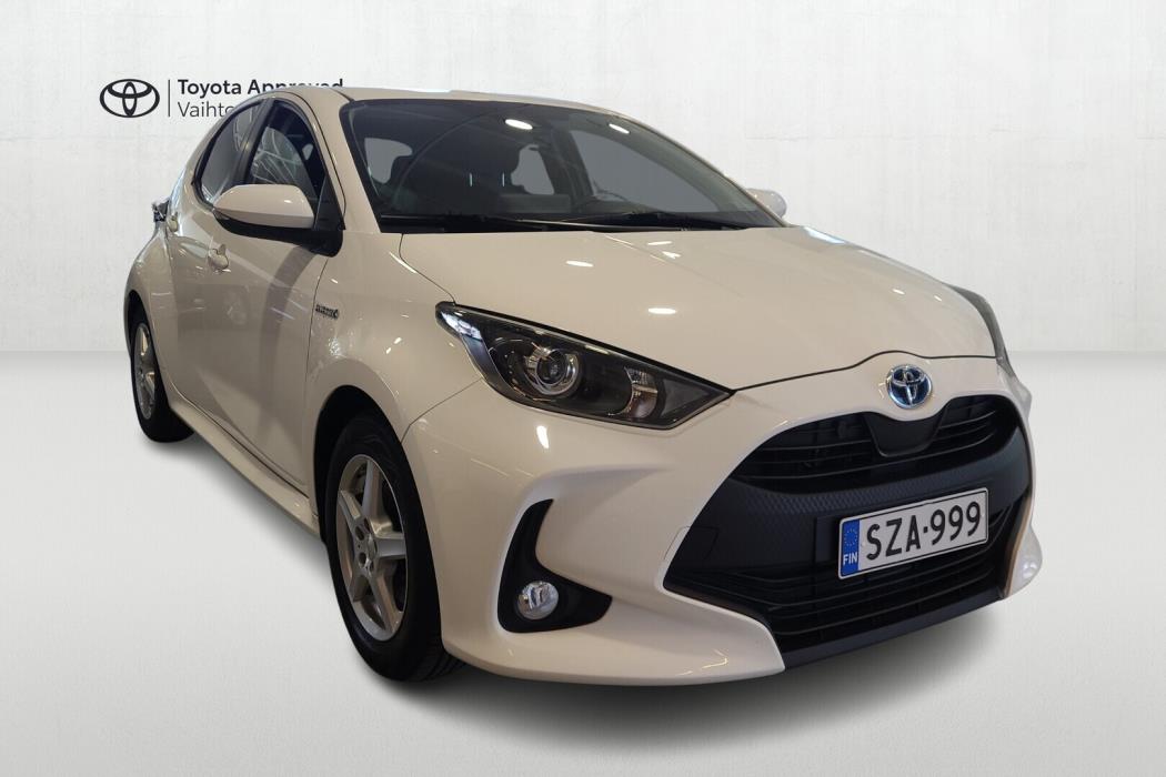 TOYOTA Yaris 2021