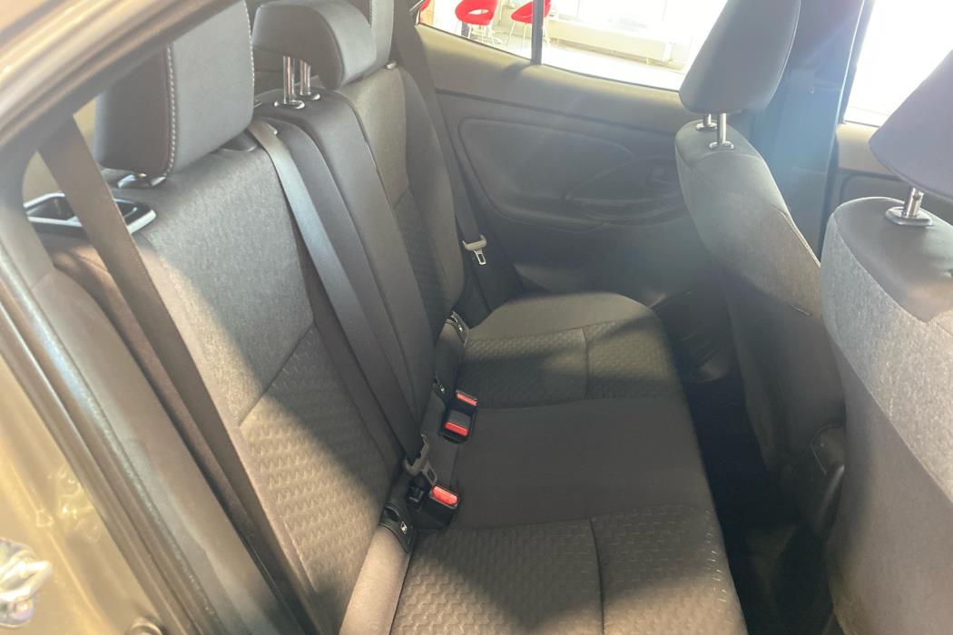 TOYOTA Yaris Cross 2025