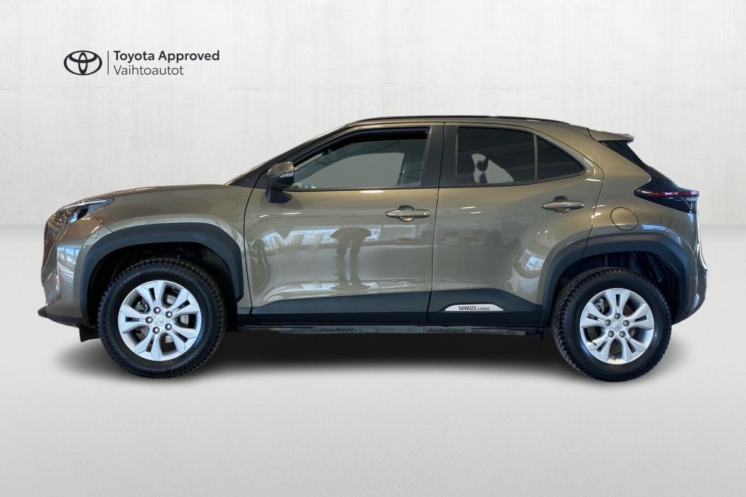 TOYOTA Yaris Cross 2025