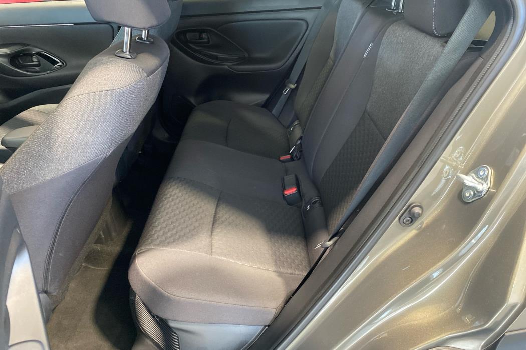 TOYOTA Yaris Cross 2025