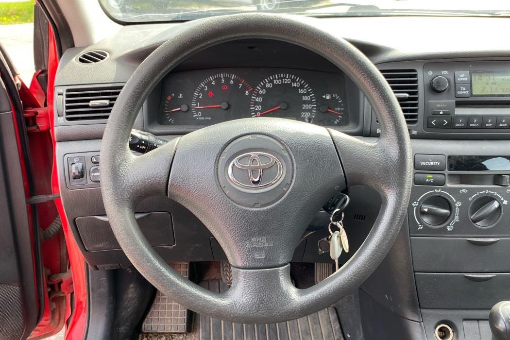 TOYOTA Corolla 2003