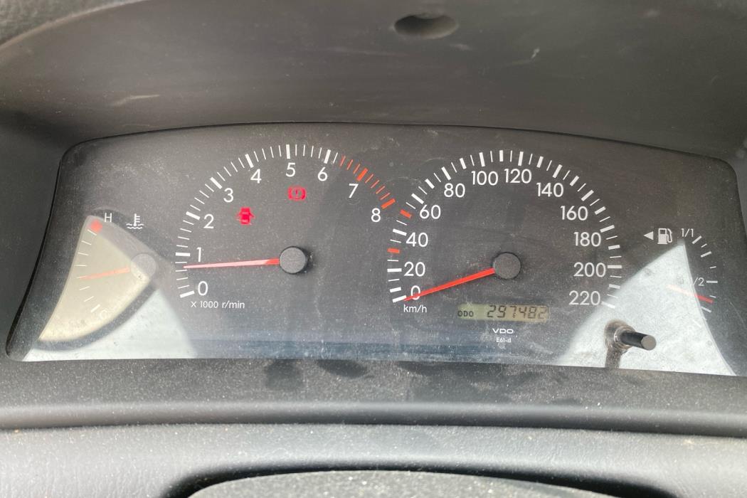 TOYOTA Corolla 2003
