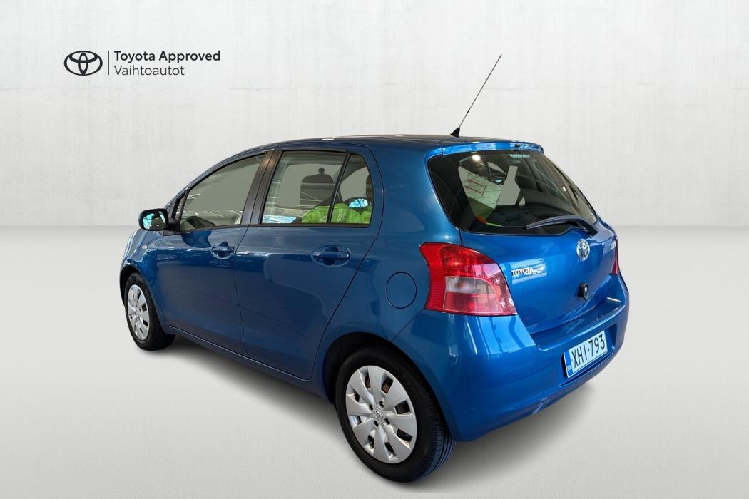 TOYOTA Yaris 2006