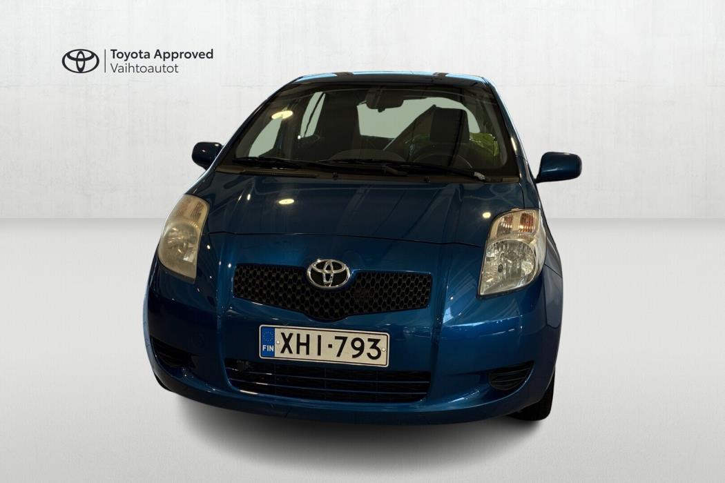 TOYOTA Yaris 2006