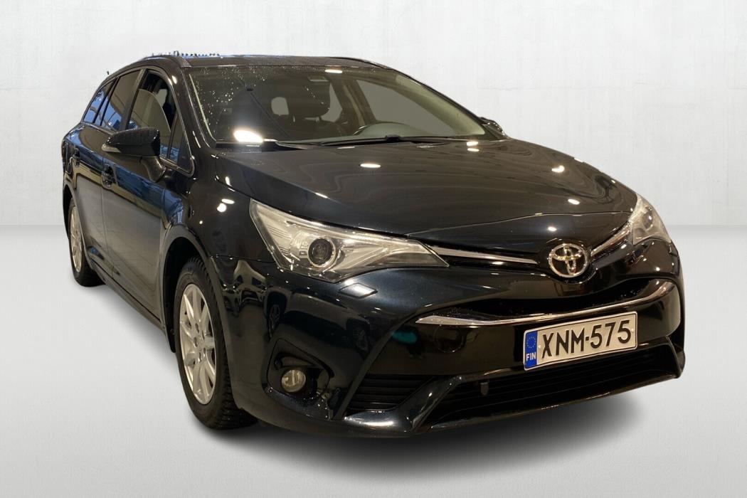 TOYOTA Avensis 2015