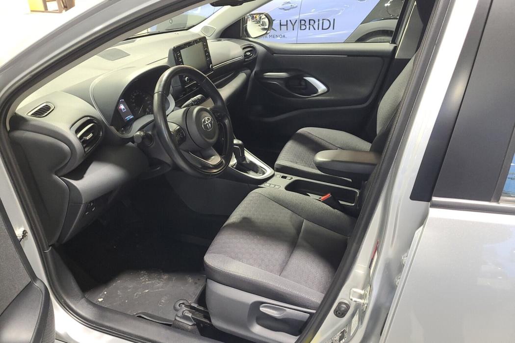 TOYOTA Yaris 2022