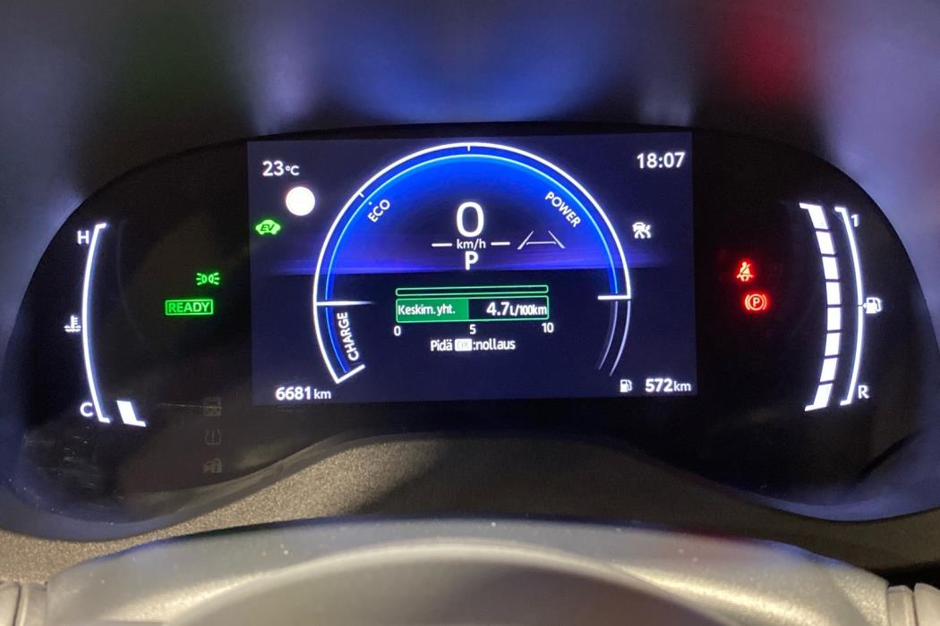 TOYOTA Yaris Cross 2025