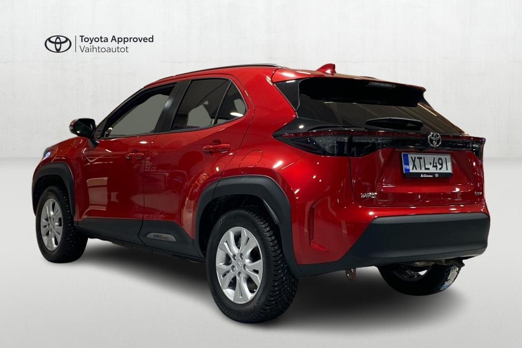 TOYOTA Yaris Cross 2025