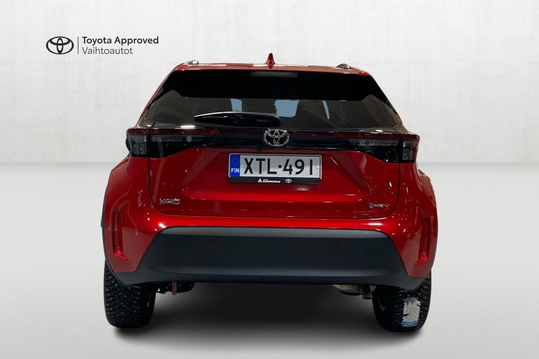 TOYOTA Yaris Cross 2025