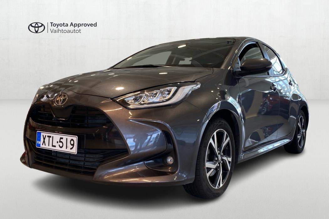 TOYOTA YARIS 2025