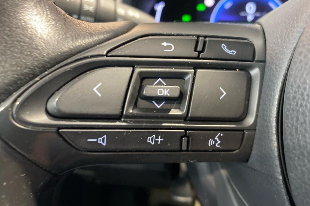 TOYOTA YARIS 2025