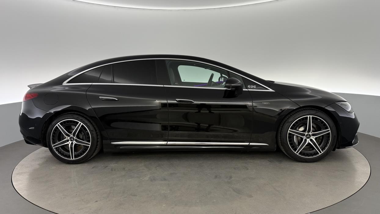 MERCEDES-BENZ EQE 2024