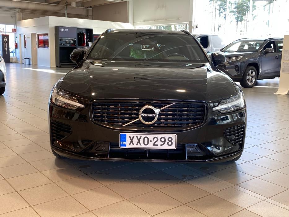 VOLVO V60 2021