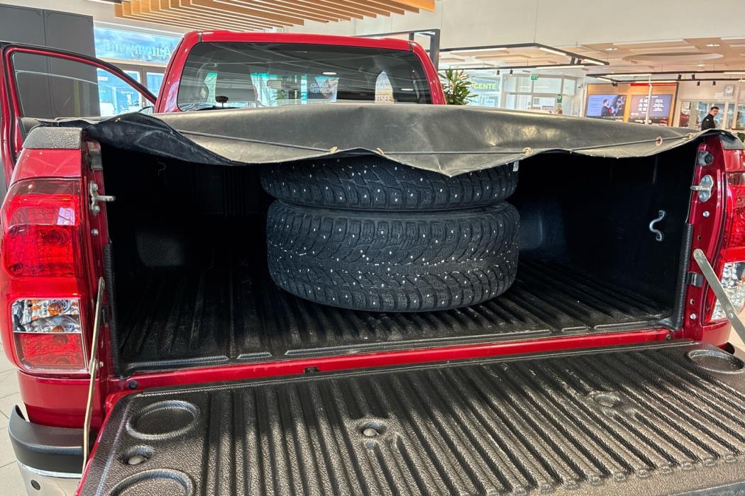 TOYOTA Hilux 2016