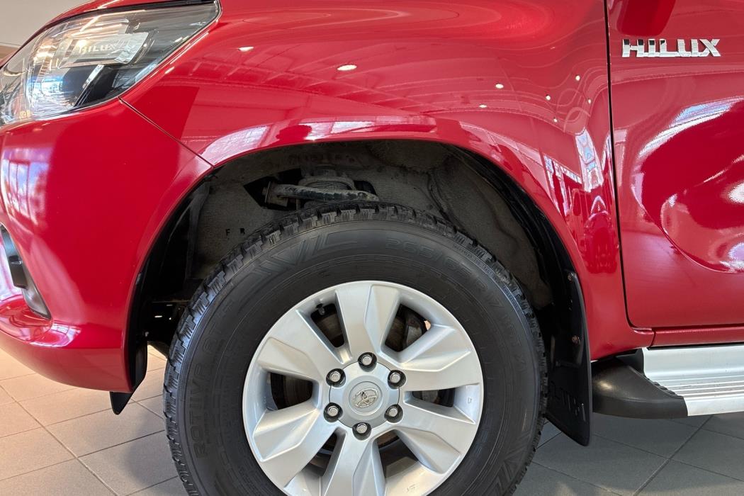 TOYOTA Hilux 2016