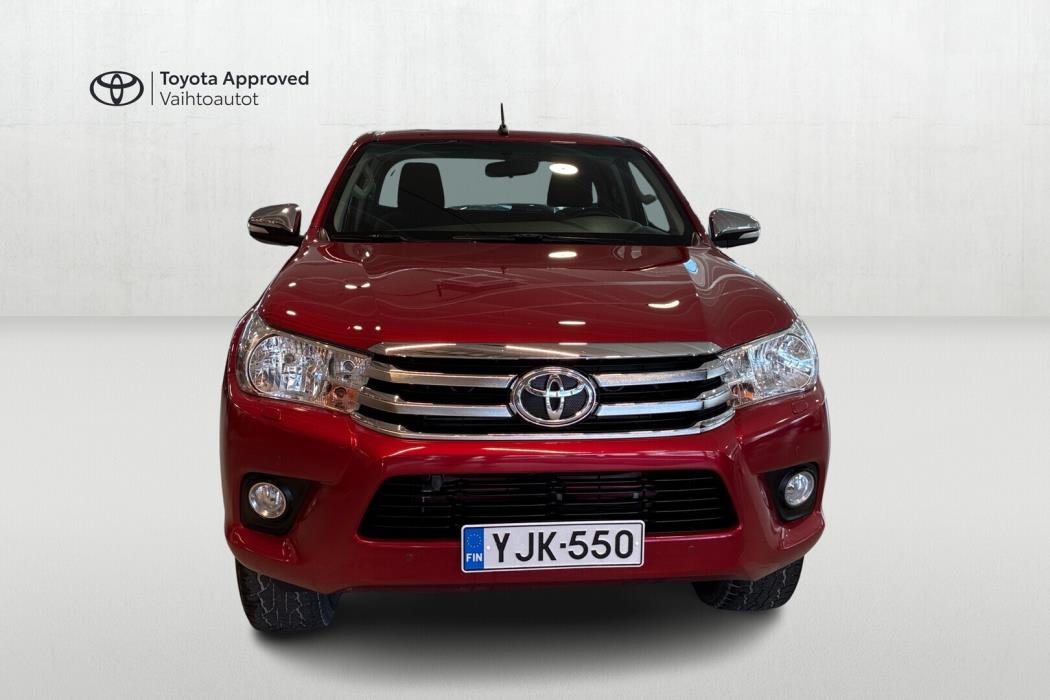 TOYOTA Hilux 2016
