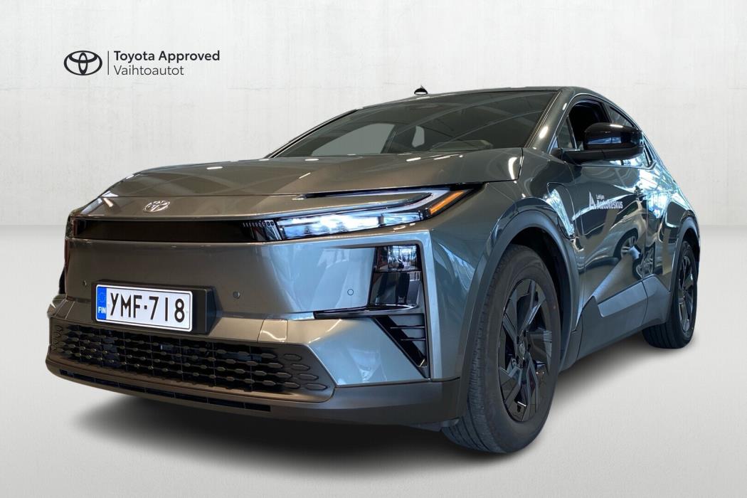 TOYOTA C-HR+ 2026