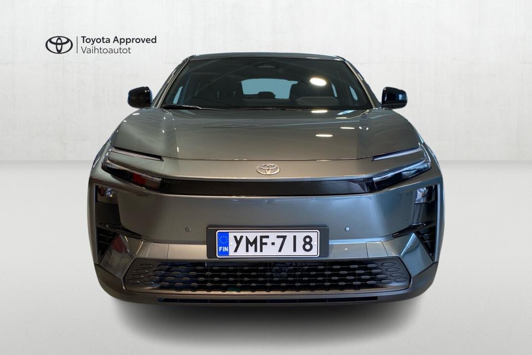 TOYOTA C-HR+ 2026