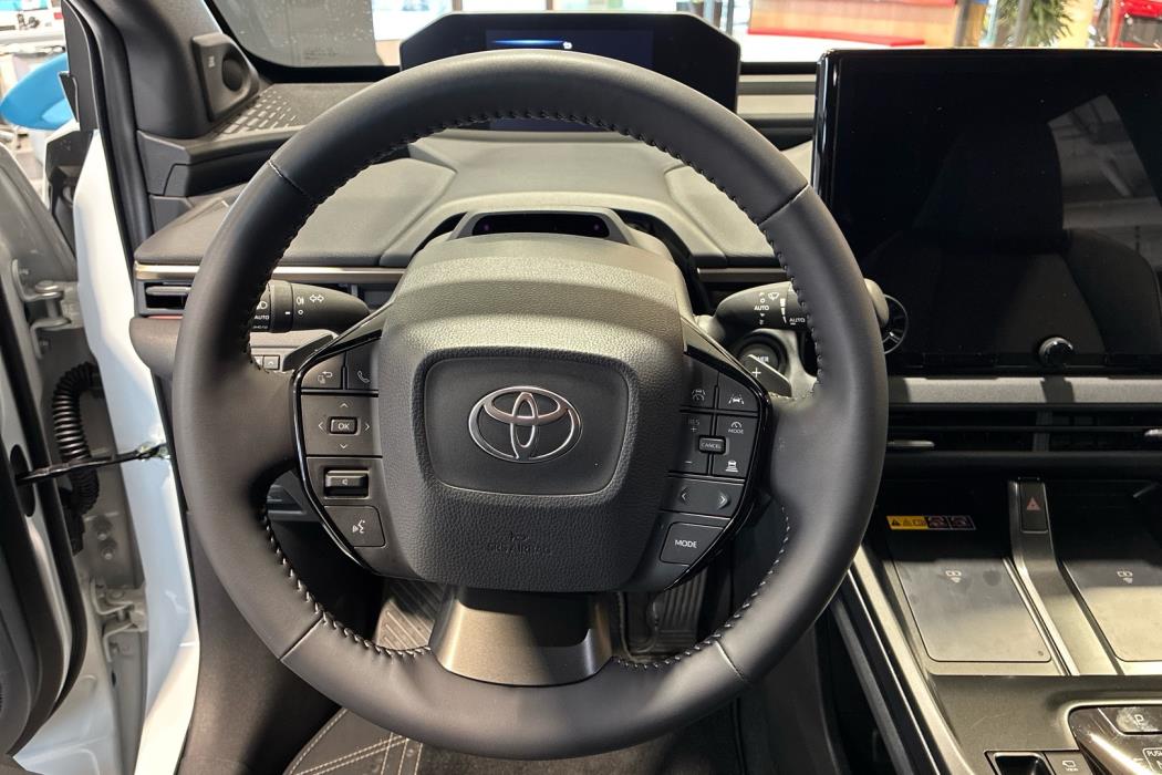 TOYOTA bZ4X 2026
