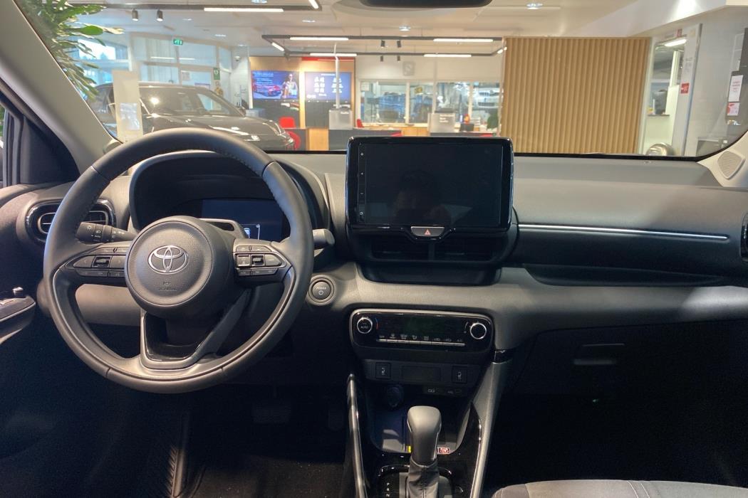 TOYOTA YARIS 2026