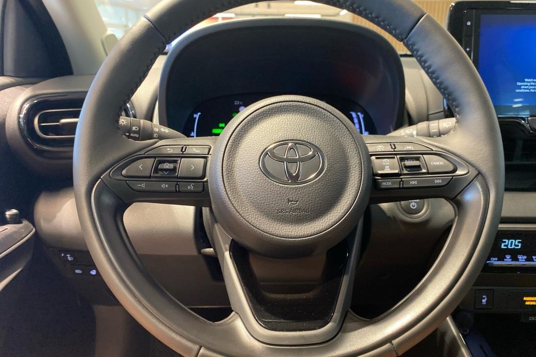 TOYOTA YARIS 2026