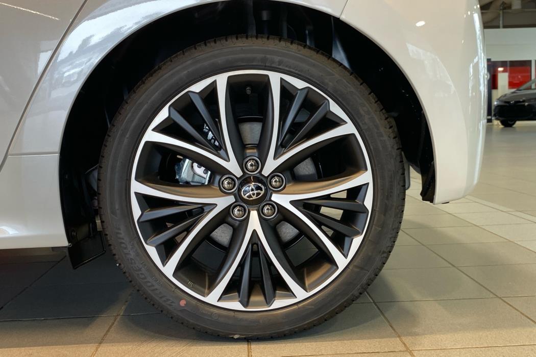 TOYOTA YARIS 2026