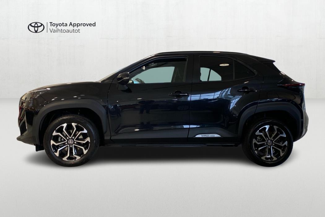 TOYOTA Yaris Cross 2026