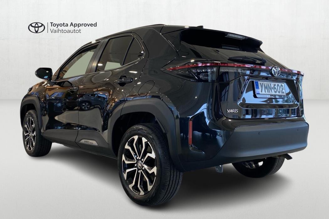 TOYOTA Yaris Cross 2026