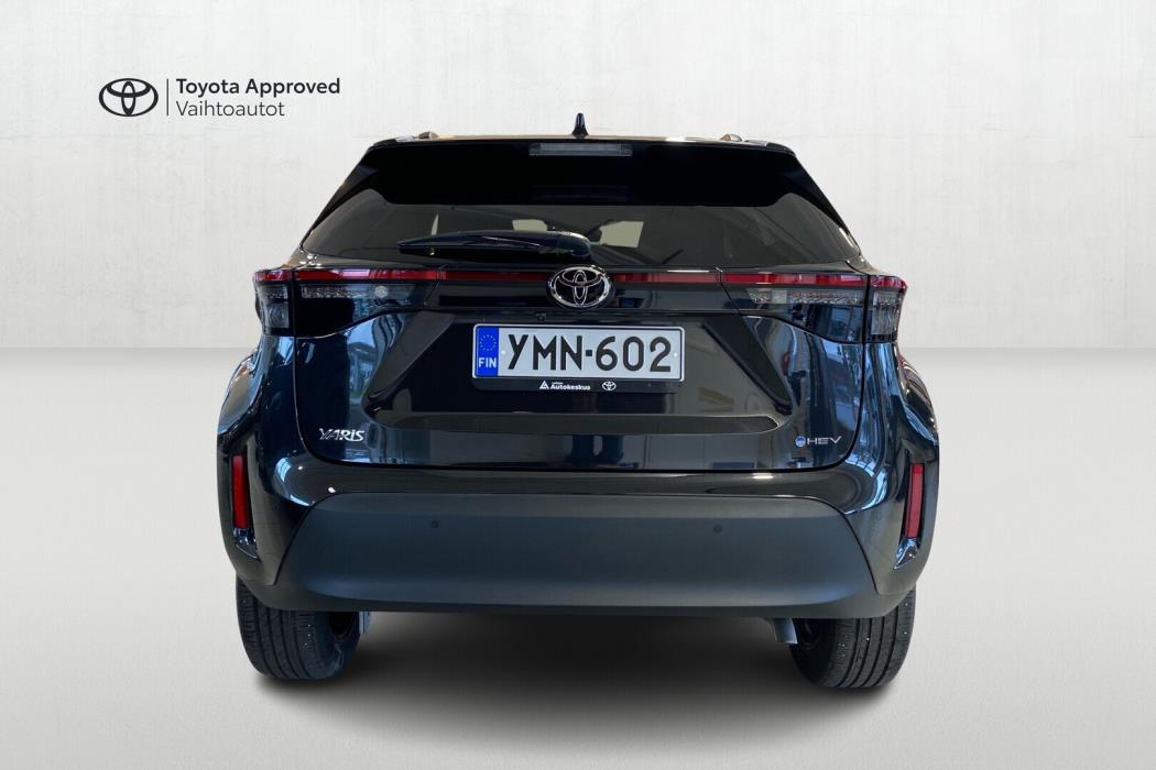 TOYOTA Yaris Cross 2026