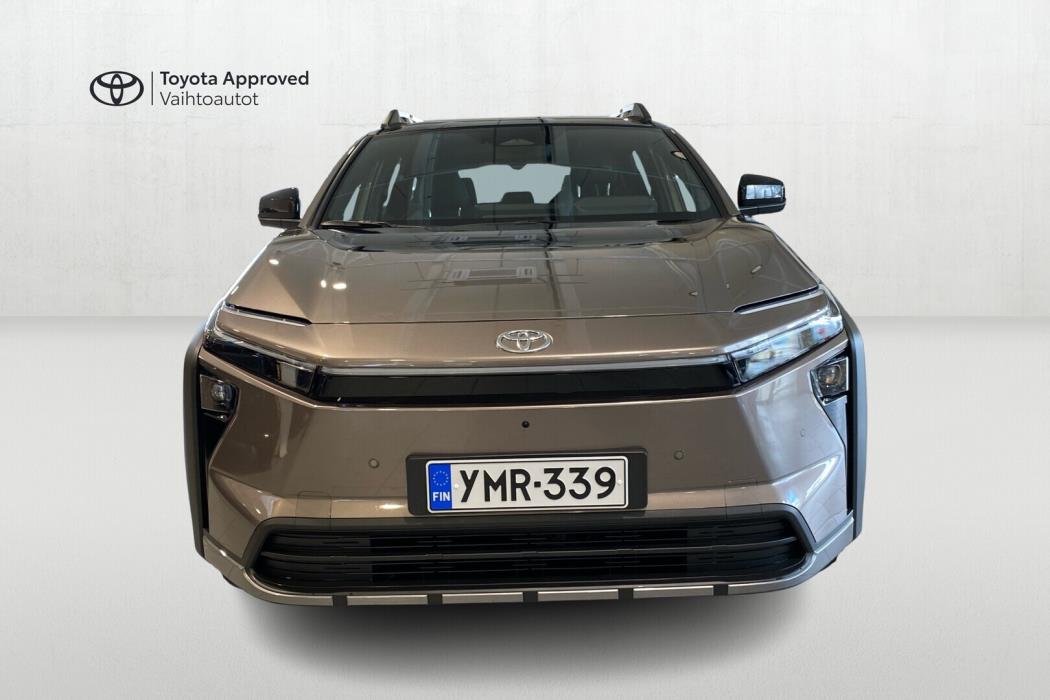 TOYOTA bZ4X Touring 2026