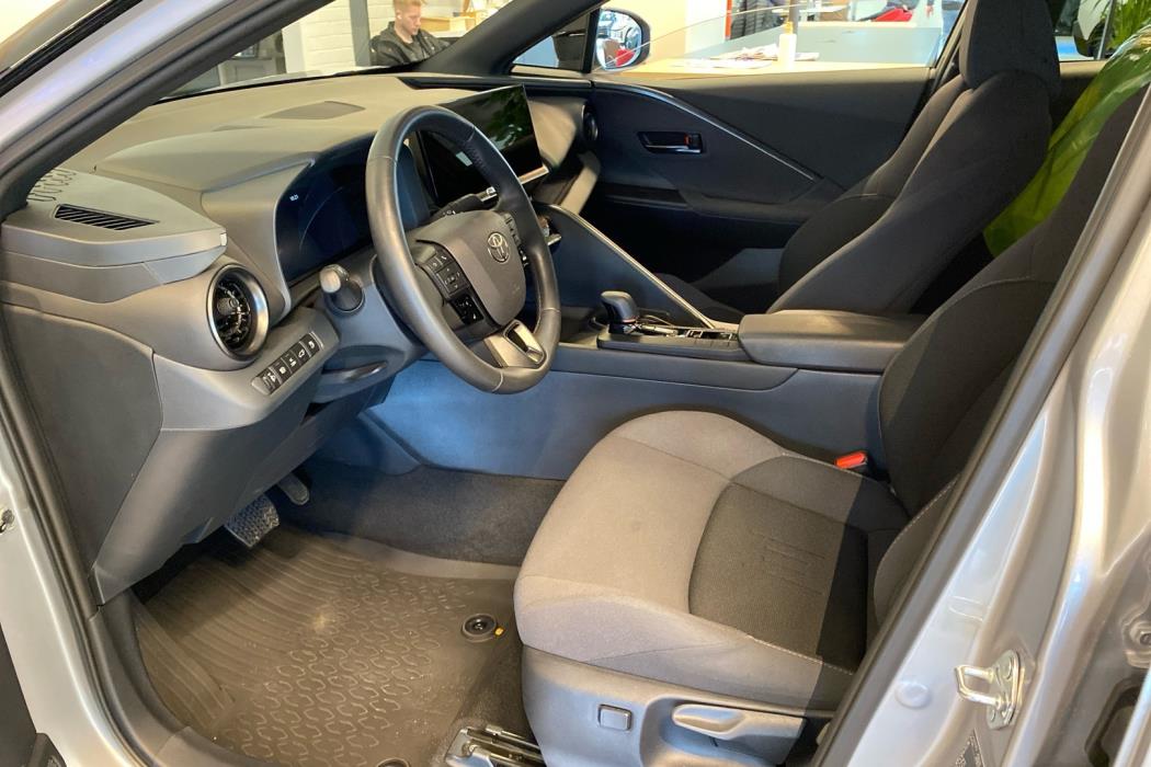 TOYOTA C-HR 2025