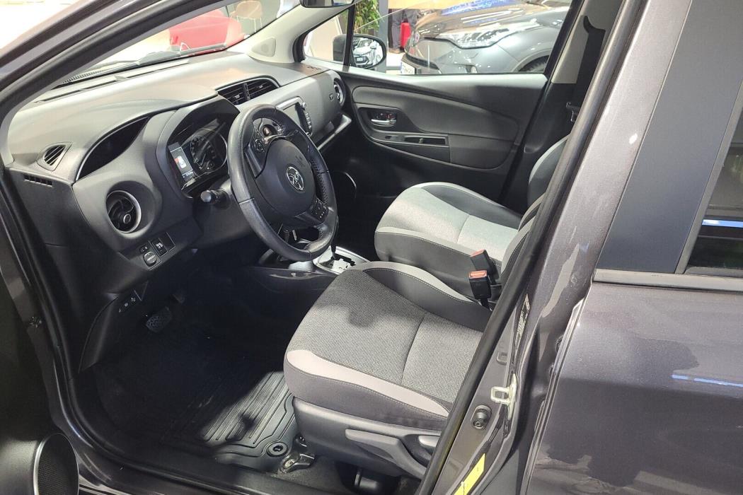 TOYOTA Yaris 2020